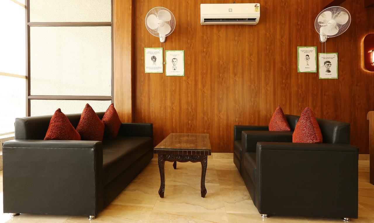 Treebo Blessing Bells Hotel Dehradun Exterior photo