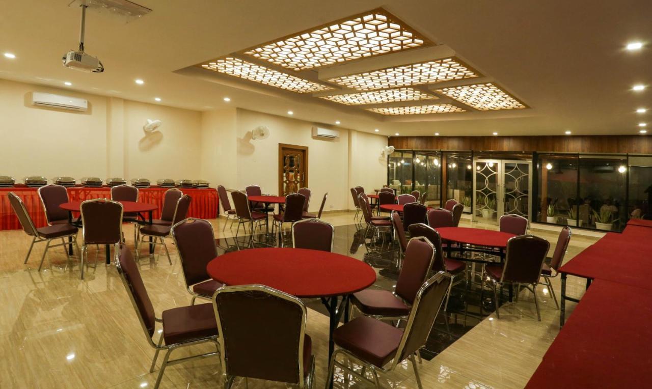 Treebo Blessing Bells Hotel Dehradun Exterior photo